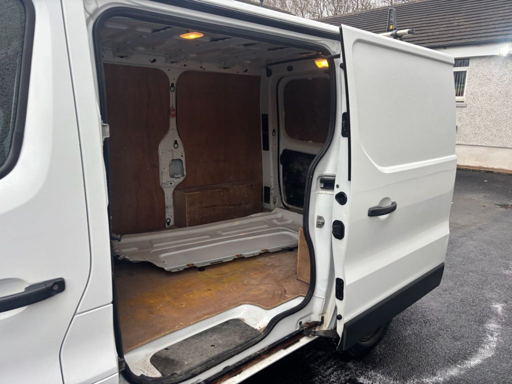 Used Vauxhall Vivaro 2017 for sale - 77394584: Photo 16