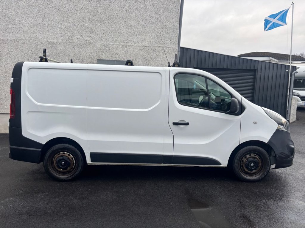 Used Vauxhall Vivaro 2017 for sale - 77394584: Photo 2
