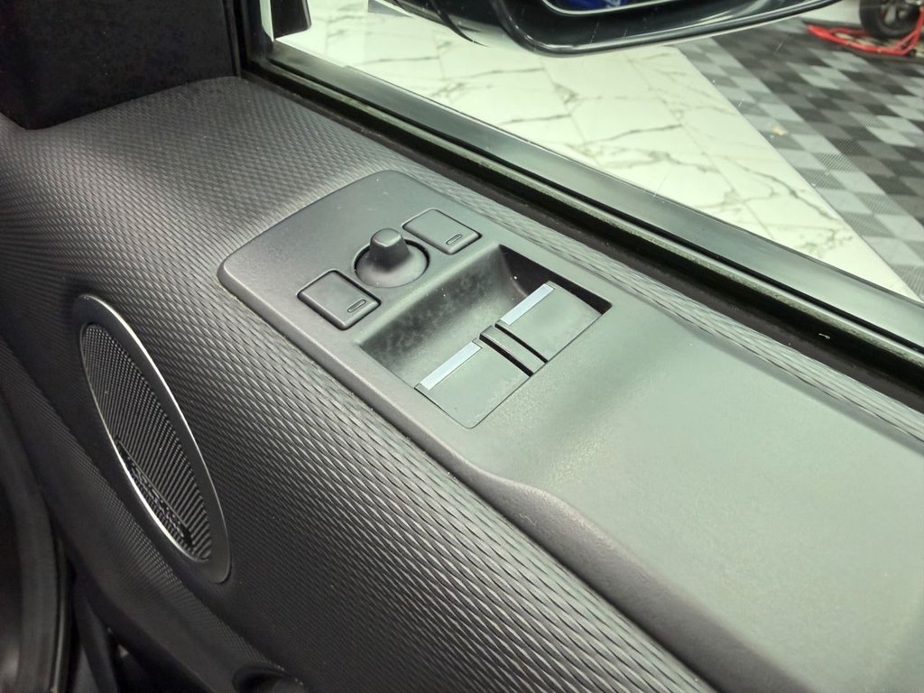 Used Land Rover Discovery 2022 for sale - 76841238: Photo 23