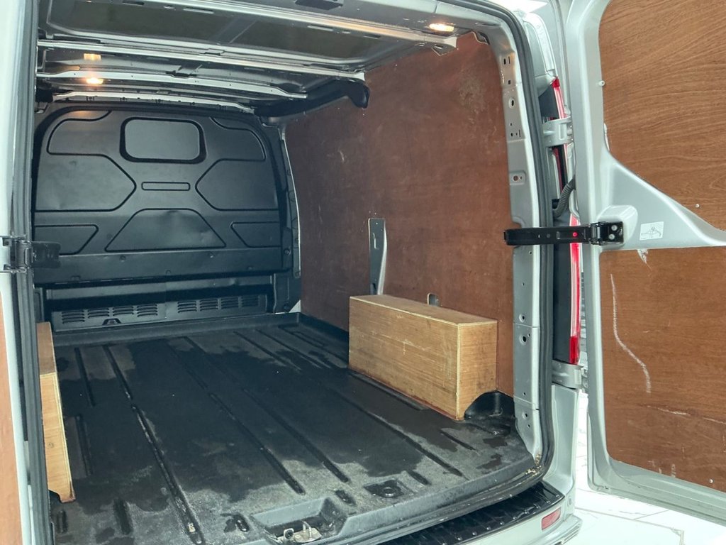 Used Ford Transit Custom 2022 for sale - 77780010: Photo 22