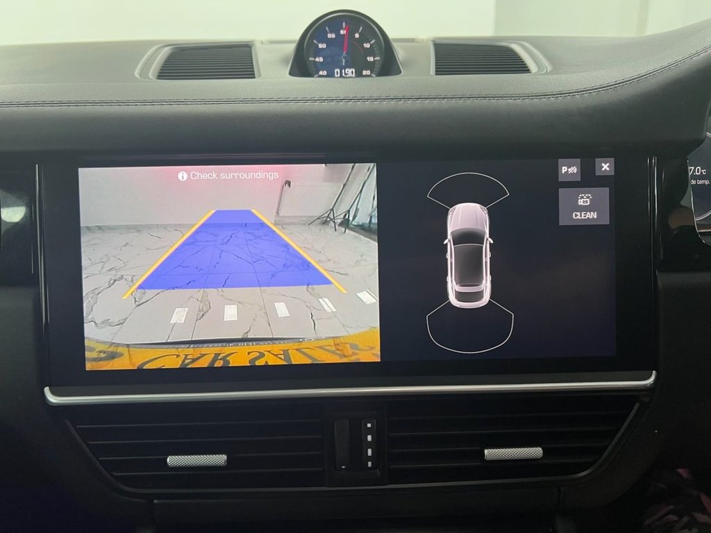 Used Porsche Cayenne 2019 for sale - 76068961: Photo 16