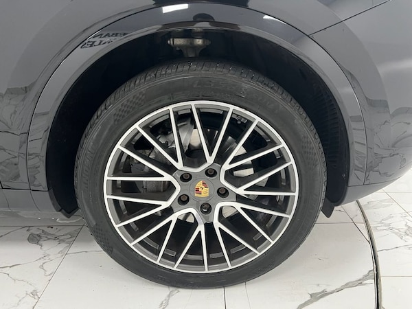 Used Porsche Cayenne 2019 for sale - 76068961: Photo 42