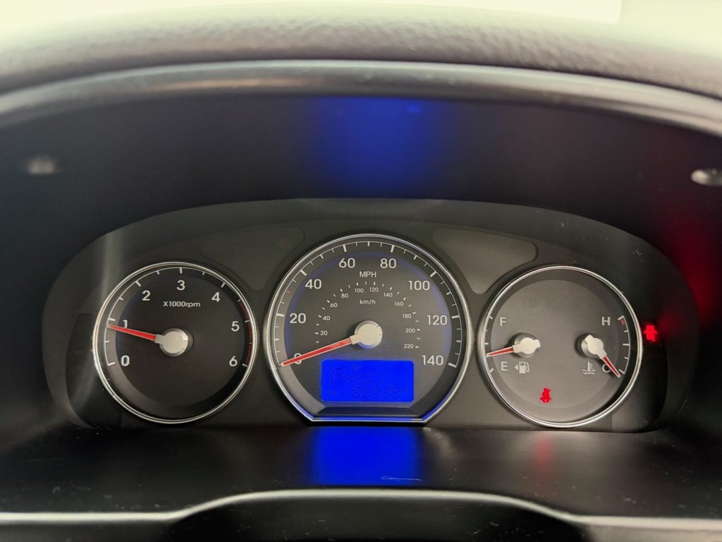 Used Hyundai Santa Fe 2012 for sale - 76406896: Photo 12