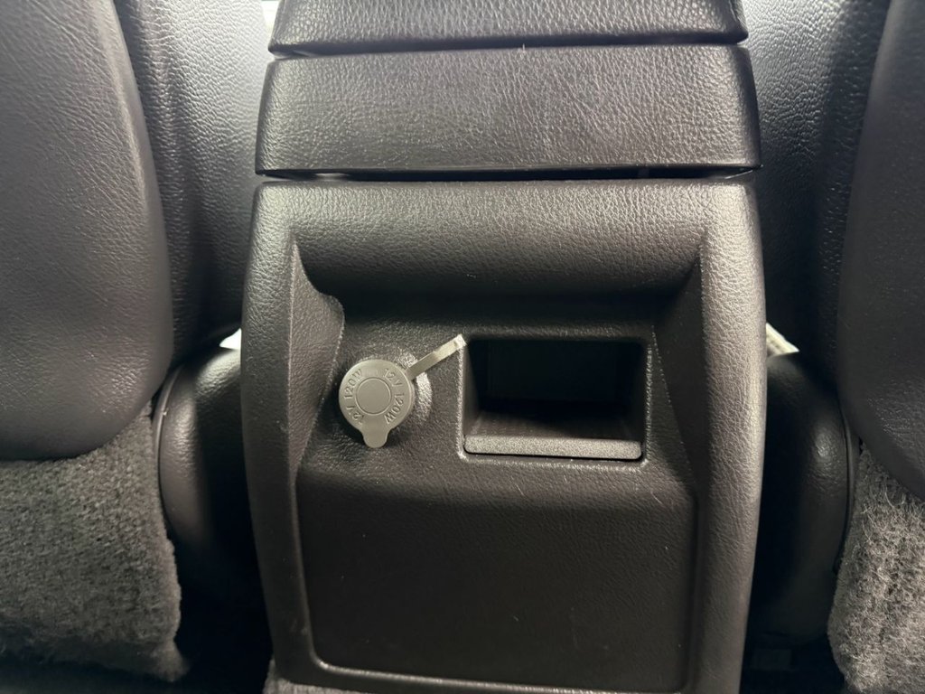 Used Hyundai Santa Fe 2012 for sale - 76406896: Photo 25