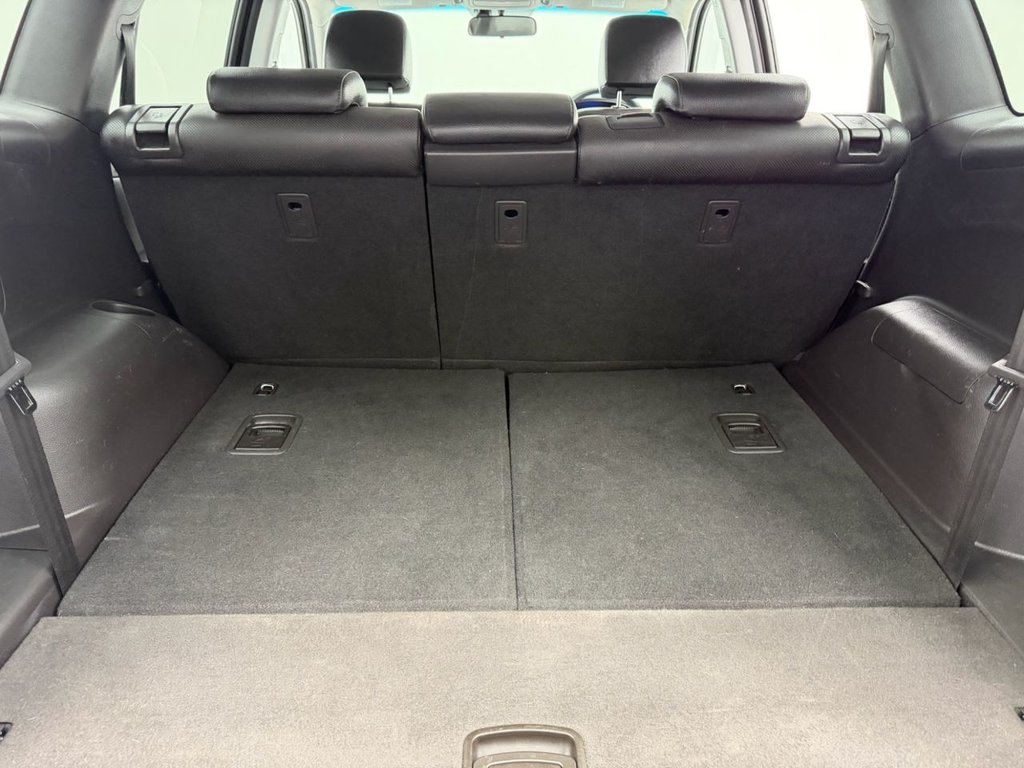 Used Hyundai Santa Fe 2012 for sale - 76406896: Photo 28