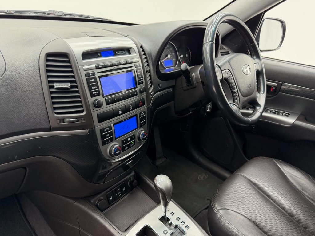 Used Hyundai Santa Fe 2012 for sale - 76406896: Photo 37