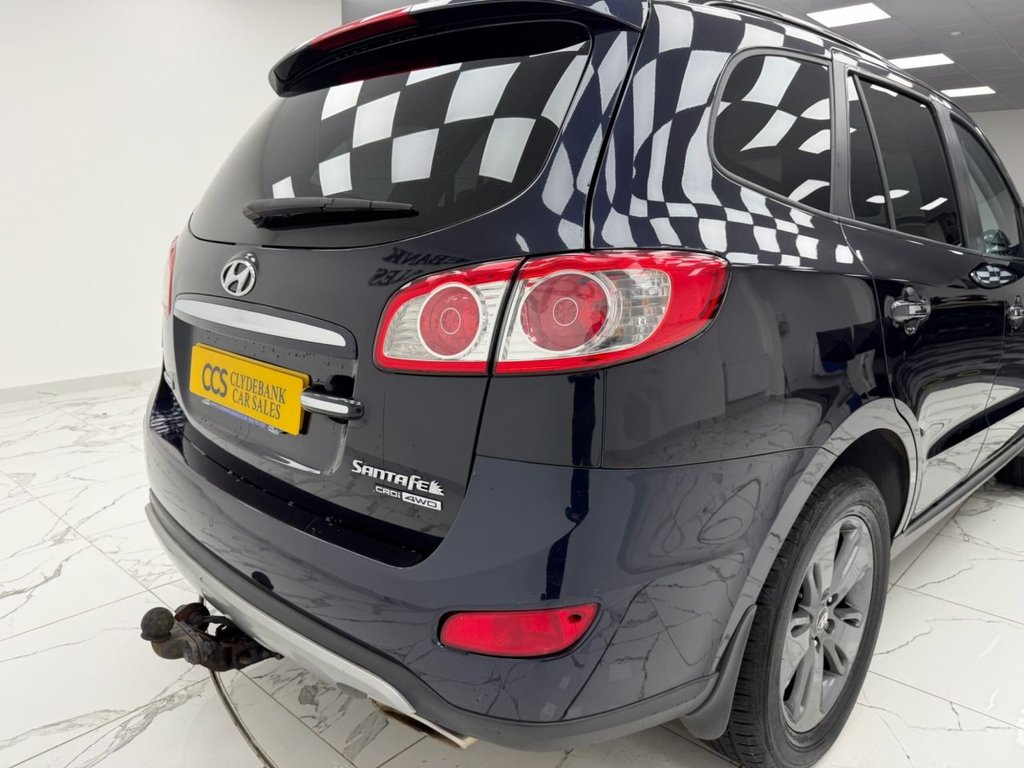 Used Hyundai Santa Fe 2012 for sale - 76406896: Photo 41