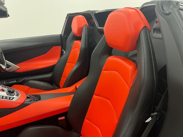 Used Lamborghini Aventador 2015 for sale - 76323142: Photo 25