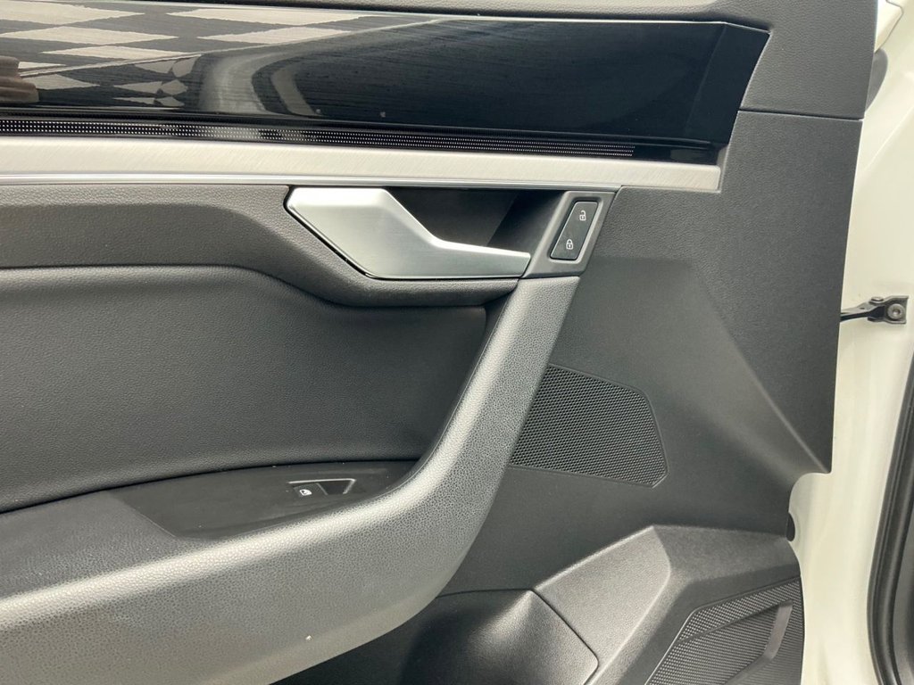 Used Volkswagen Touareg 2020 for sale - 77835271: Photo 31