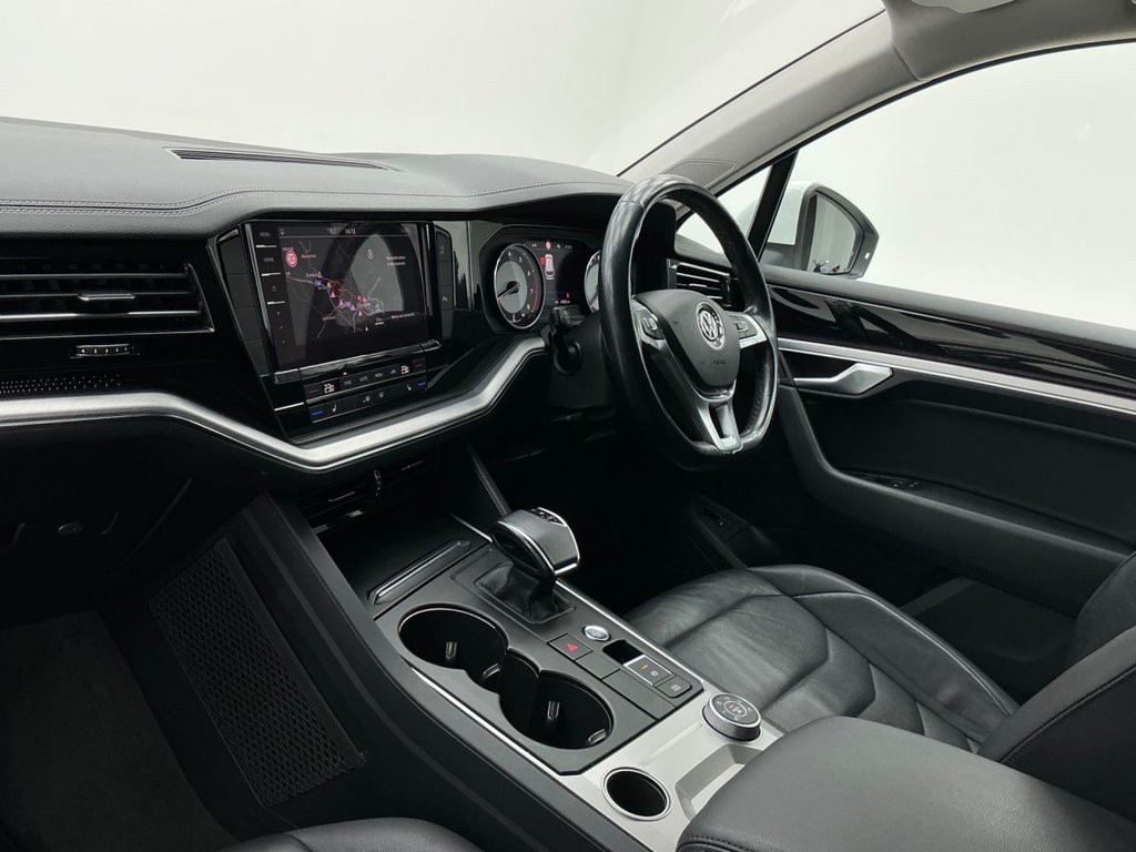 Used Volkswagen Touareg 2020 for sale - 77835271: Photo 33