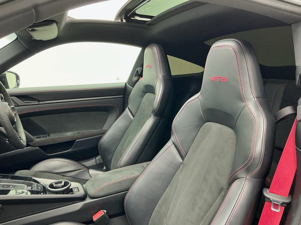 Used Porsche 911 2022 for sale - 77200585: Photo 29