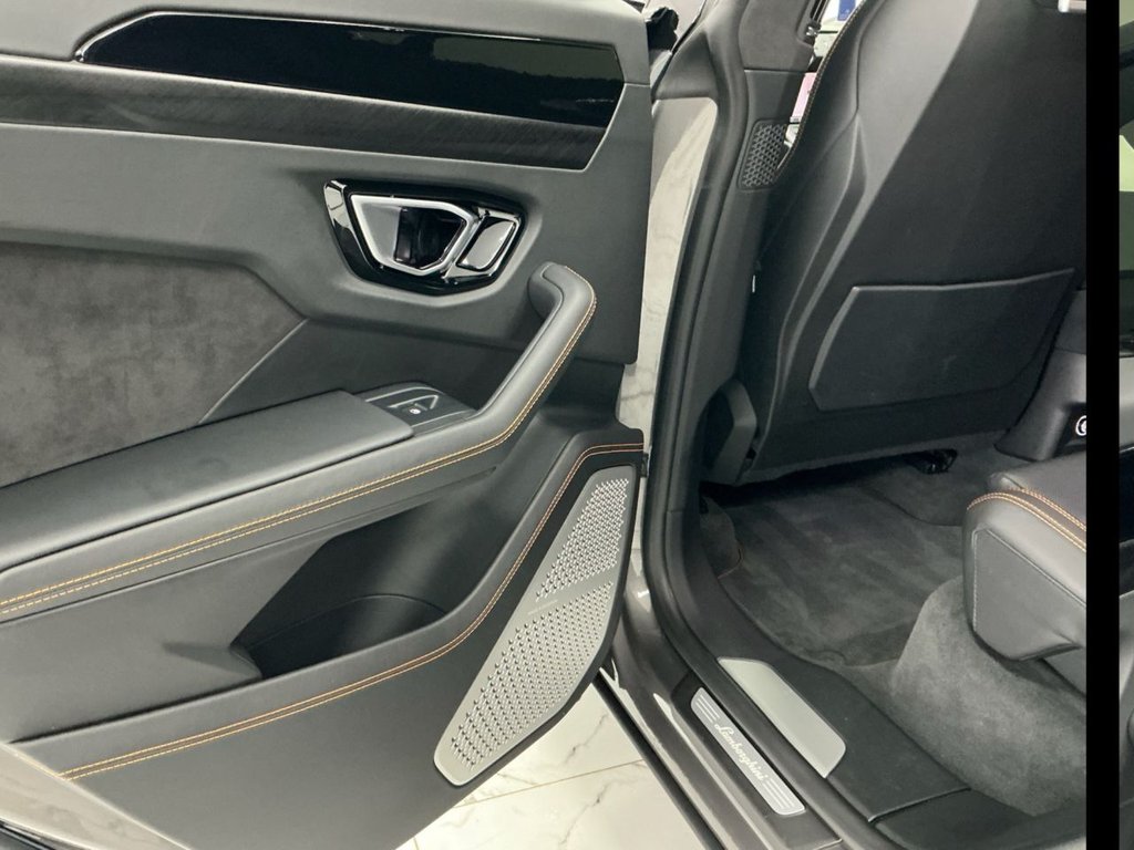 Used Lamborghini Urus 2021 for sale - 77849985: Photo 31