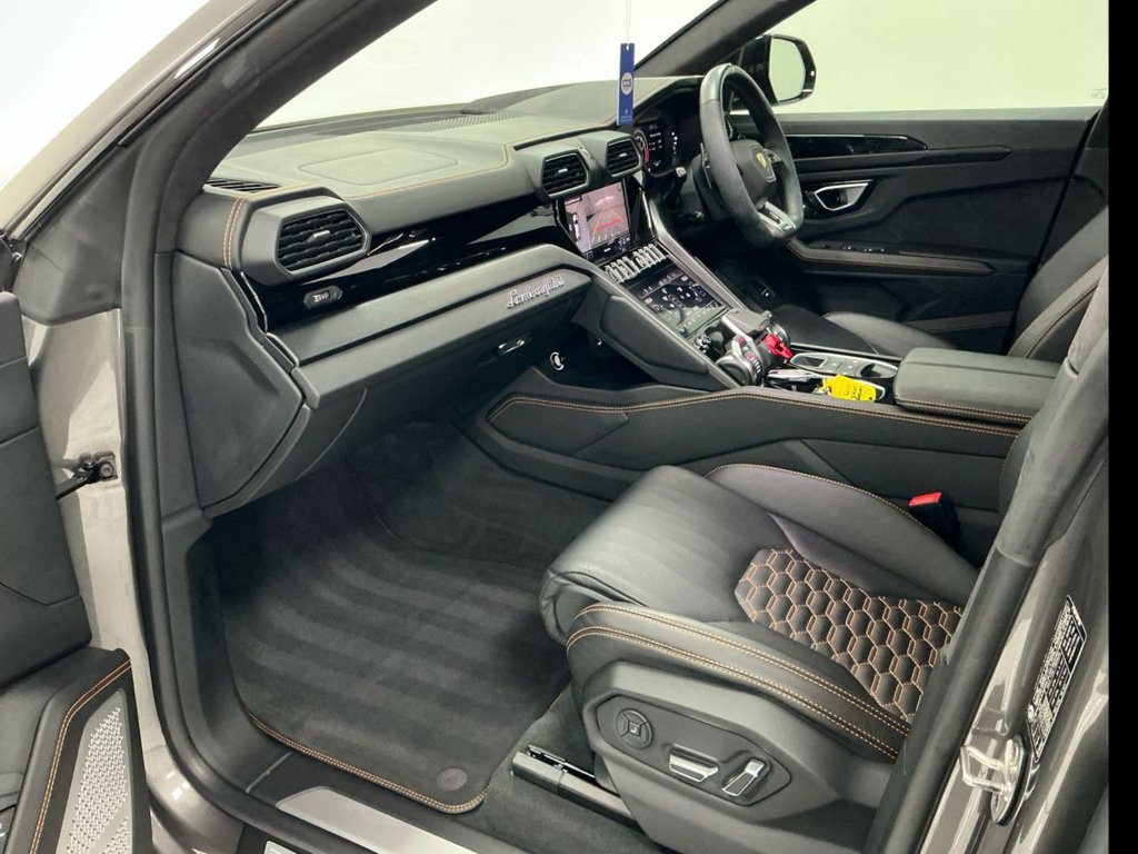 Used Lamborghini Urus 2021 for sale - 77849985: Photo 37