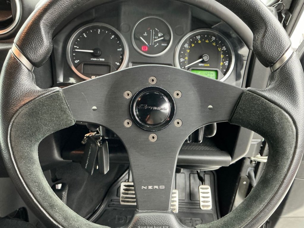 Used Land Rover Defender 2016 for sale - 77609288: Photo 15