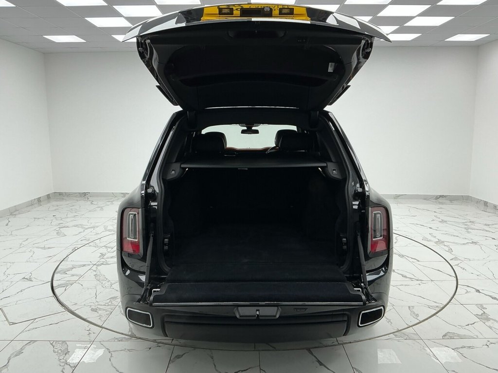 Used Rolls-Royce Cullinan 2023 for sale - 77236568: Photo 34