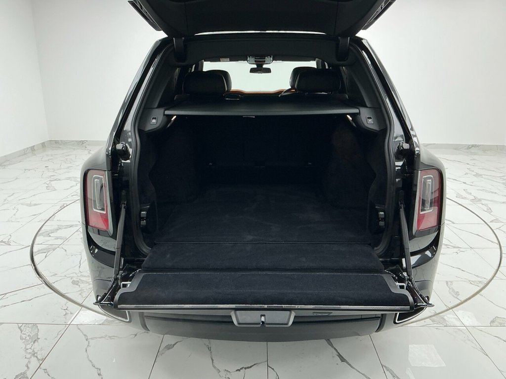 Used Rolls-Royce Cullinan 2023 for sale - 77236568: Photo 35
