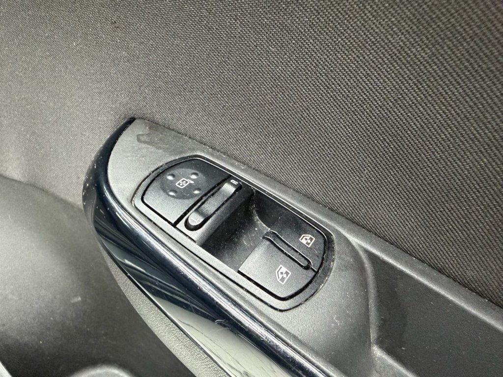Used Vauxhall Corsa 2015 for sale - 76768069: Photo 19