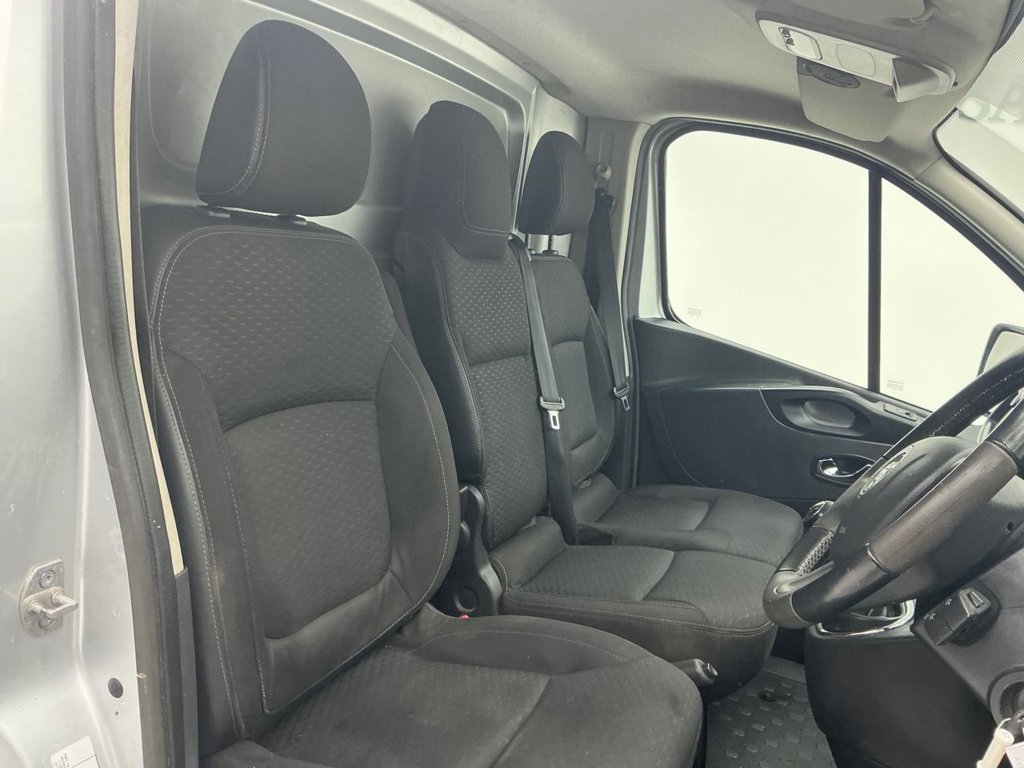 Used Vauxhall Vivaro 2018 for sale - 77276528: Photo 11