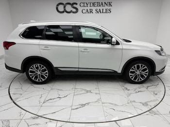 Used Mitsubishi Outlander 2018 for sale - 76303594: Photo 2
