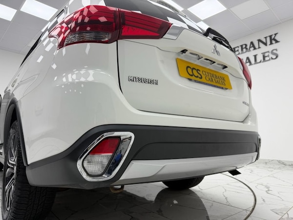 Used Mitsubishi Outlander 2018 for sale - 76303594: Photo 32