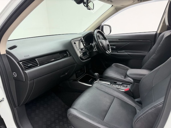 Used Mitsubishi Outlander 2018 for sale - 76303594: Photo 37