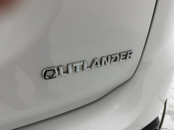 Used Mitsubishi Outlander 2018 for sale - 76303594: Photo 45