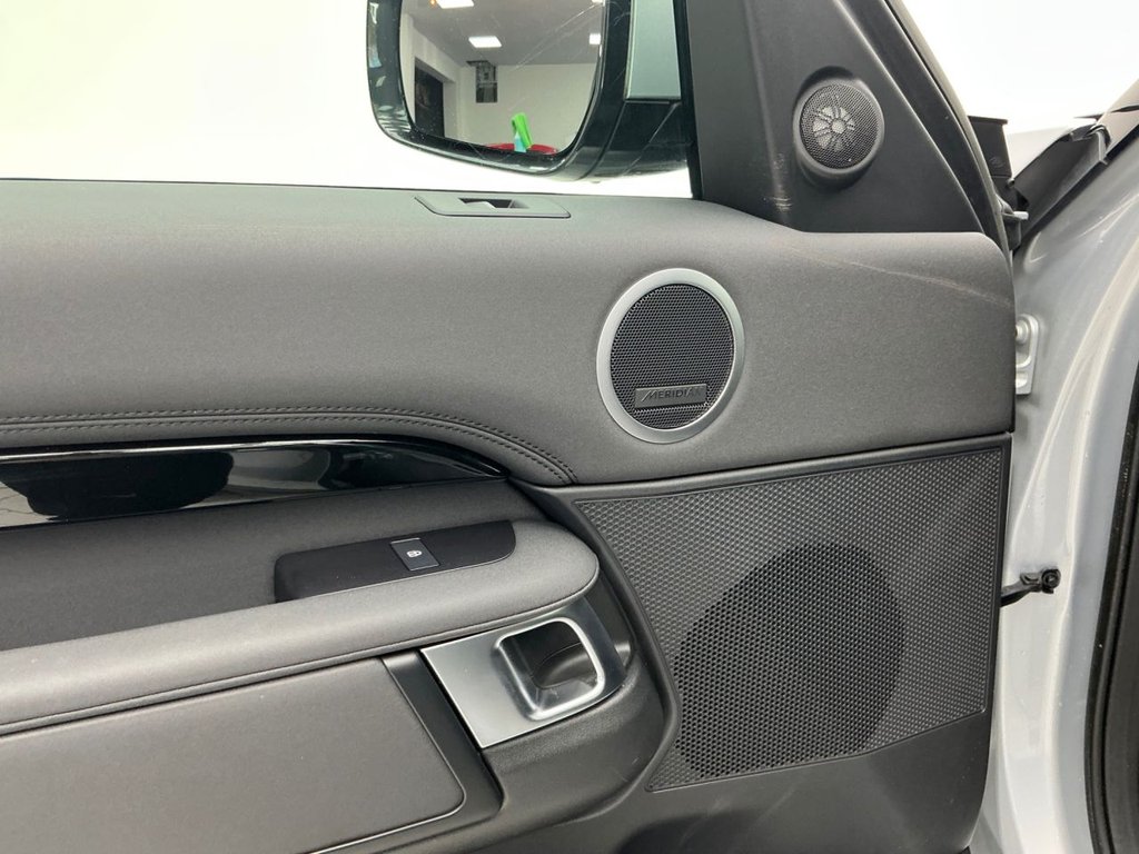 Used Land Rover Discovery 2023 for sale - 77734876: Photo 34