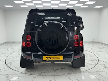 Used Land Rover Defender 2021 for sale - 79517784: Photo