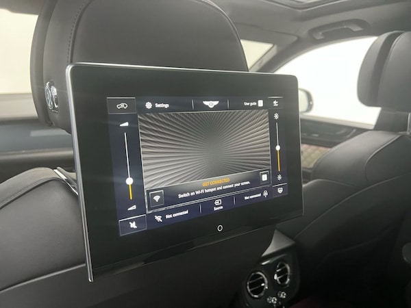Used Bentley Bentayga 2022 for sale - 75585275: Photo 32
