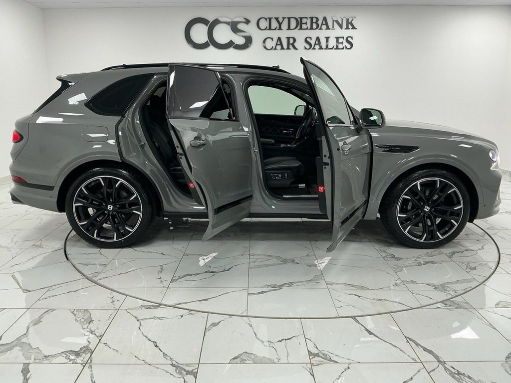 Used Bentley Bentayga 2021 for sale - 76570334: Photo 10