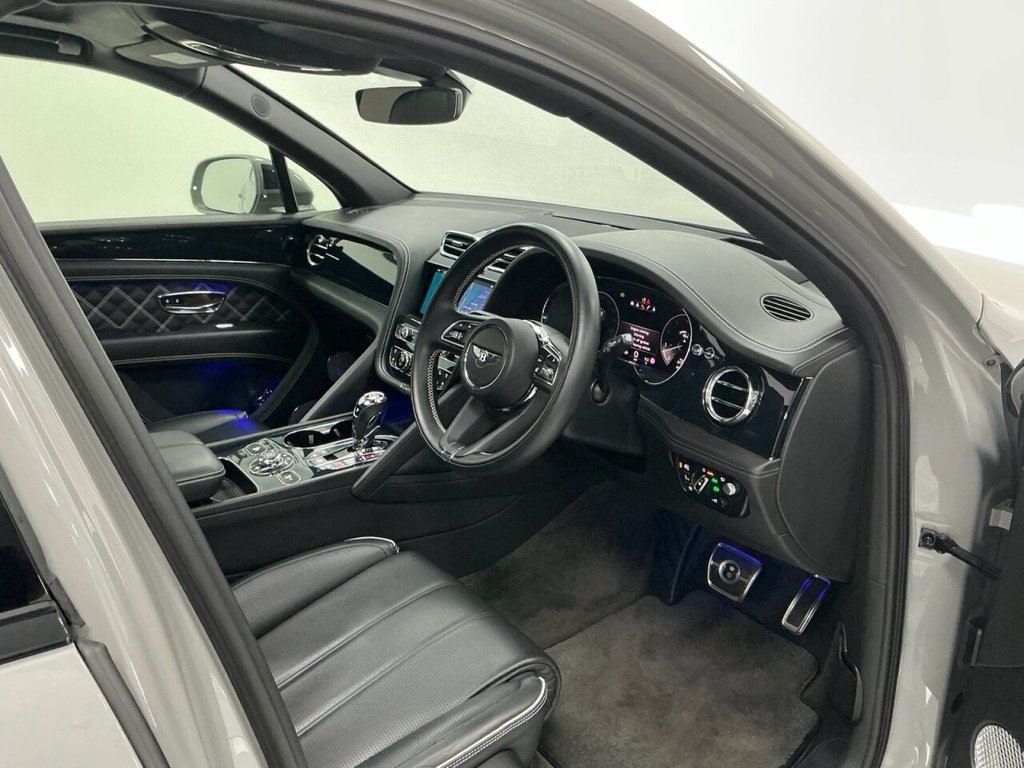 Used Bentley Bentayga 2021 for sale - 76570334: Photo 11