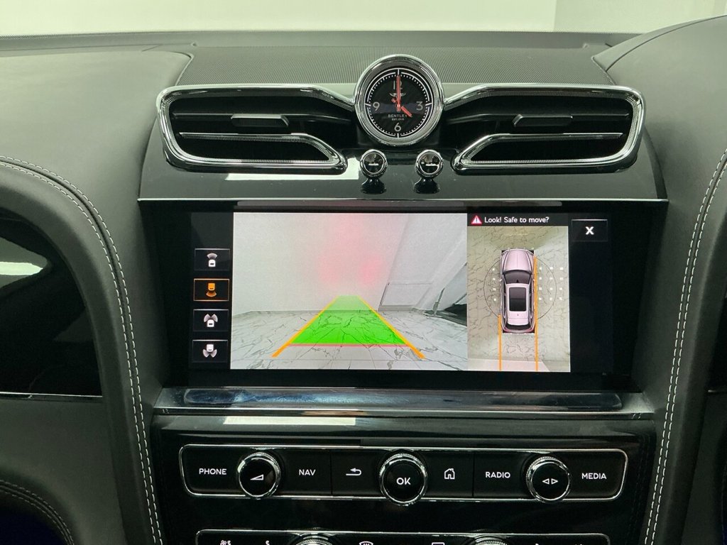 Used Bentley Bentayga 2021 for sale - 76570334: Photo 17