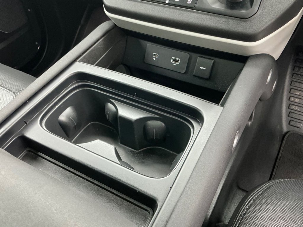 Used Land Rover Defender 2022 for sale - 77369572: Photo 13