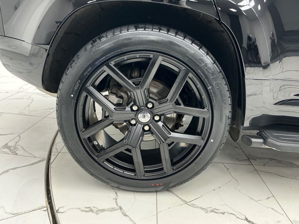 Used Land Rover Defender 2022 for sale - 77369572: Photo 17