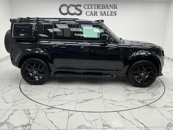 Used Land Rover Defender 2022 for sale - 77369572: Photo