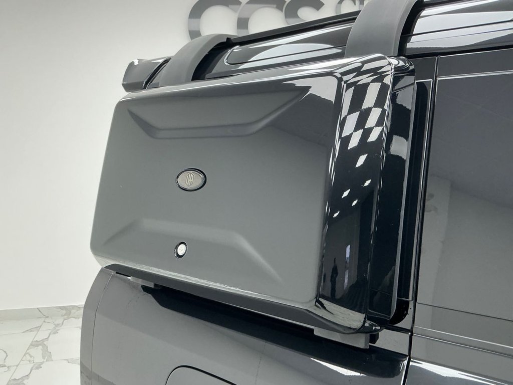 Used Land Rover Defender 2022 for sale - 77369572: Photo 31