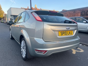 Used Ford Focus 2010 for sale - 76218026: Photo 3