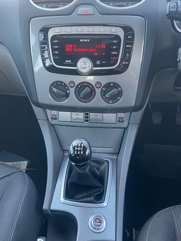 Used Ford Focus 2010 for sale - 76218026: Photo 8