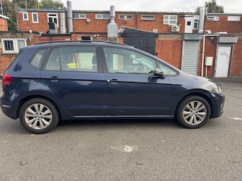 Used Volkswagen Golf SV 2016 for sale - 76218041: Photo 2