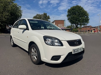 2010 (60) - 1.5 CRDi Strike 5dr