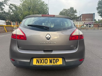Used Renault Megane 2010 for sale - 75918454: Photo