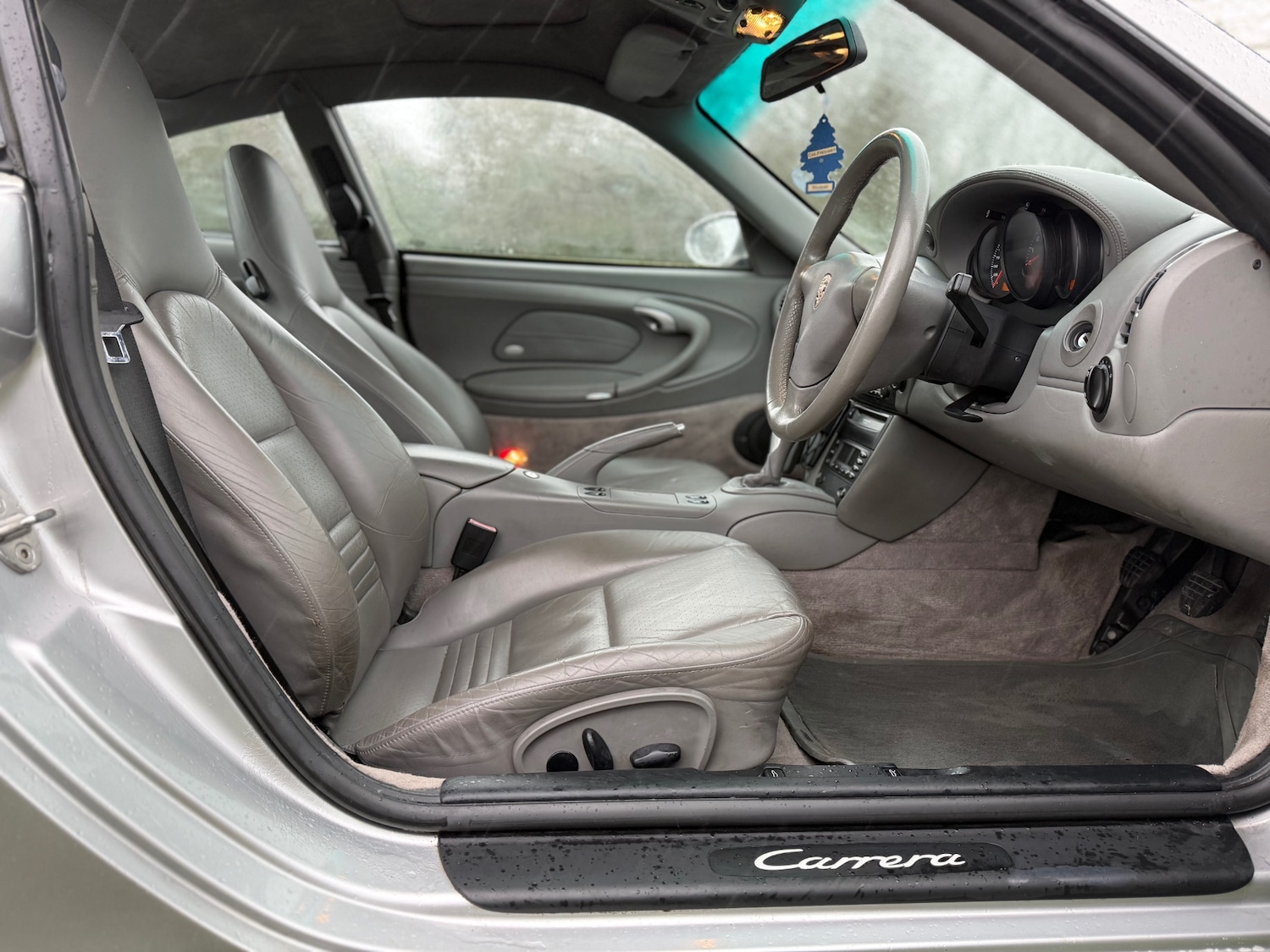 Used Porsche 911 2002 for sale - 77475712: Photo 14