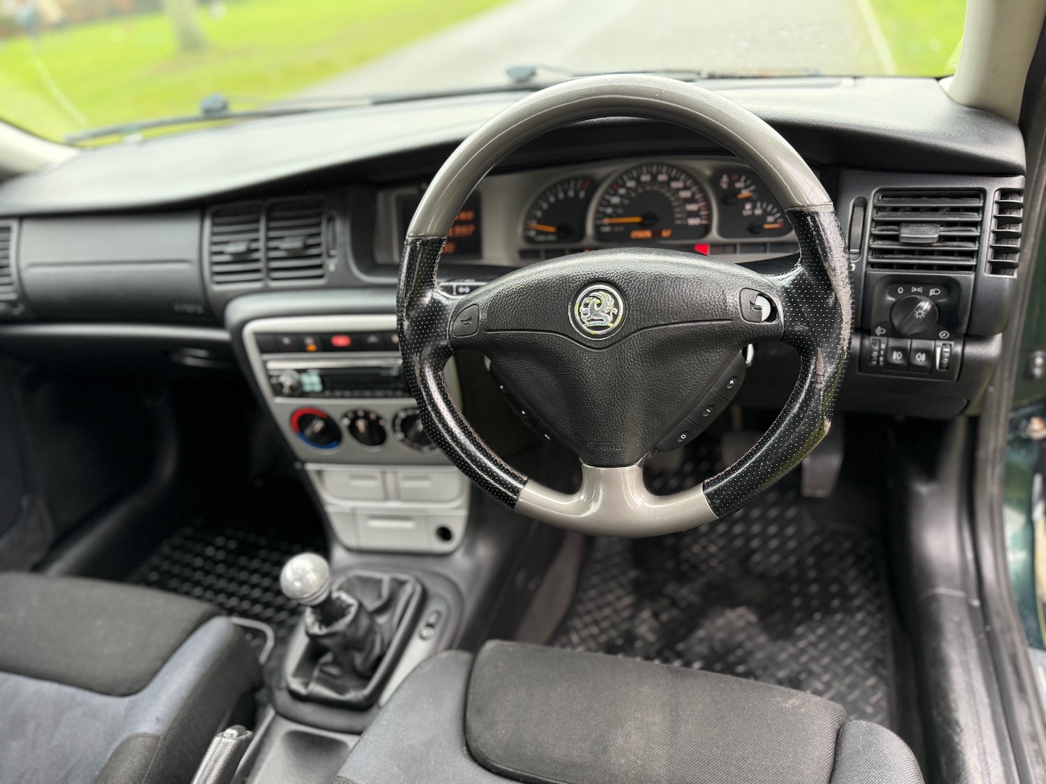 Used Vauxhall Vectra 2000 for sale - 77179432: Photo 16