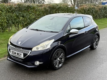 Used Peugeot 208 2014 for sale - 77381209: Photo