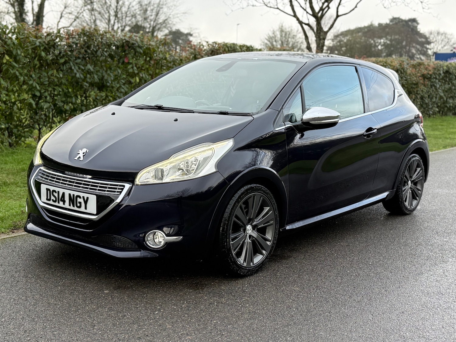 Used Peugeot 208 2014 for sale - 77381209: Photo 6