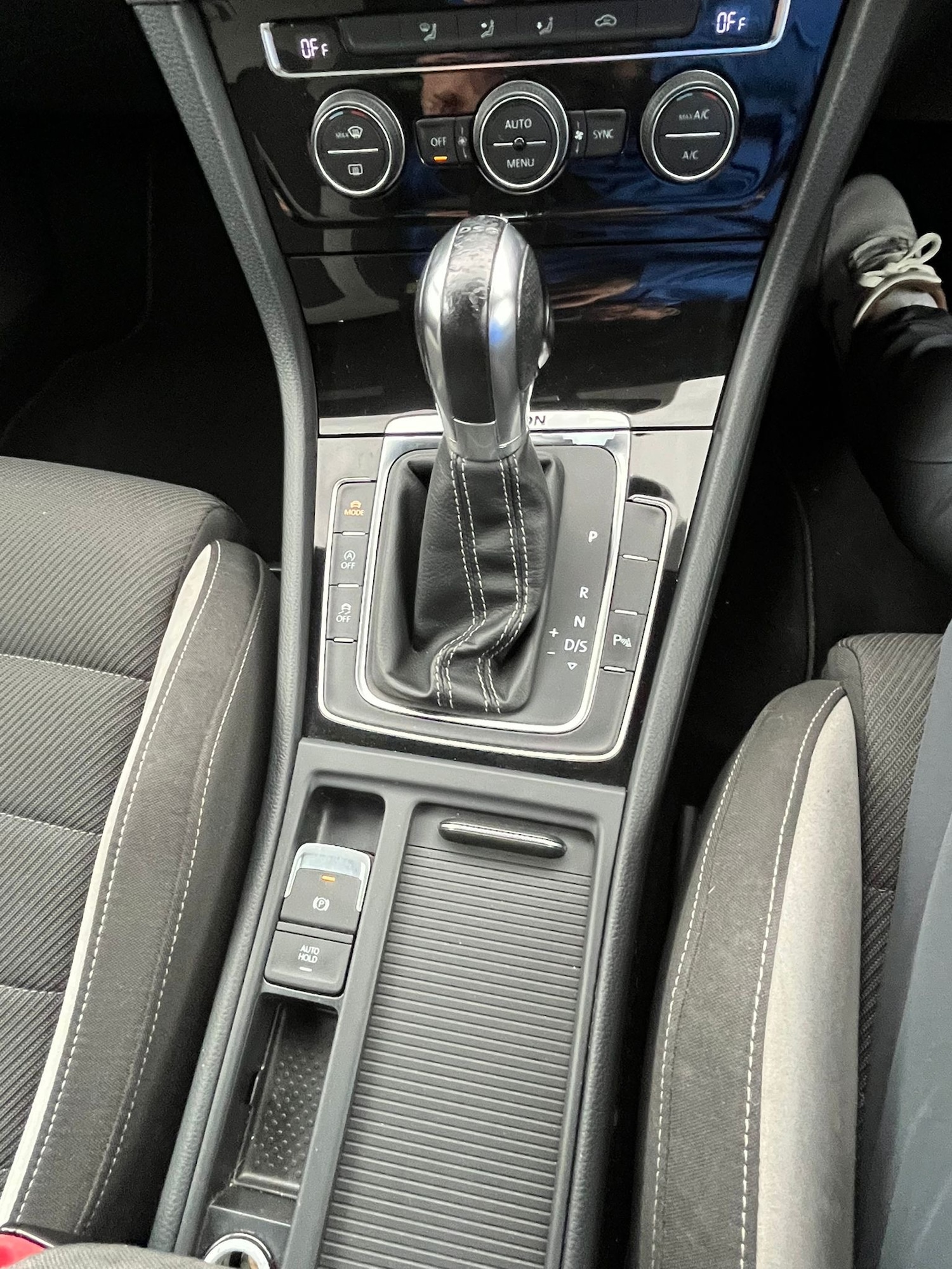 Used Volkswagen Golf 2014 for sale - 76090731: Photo 17