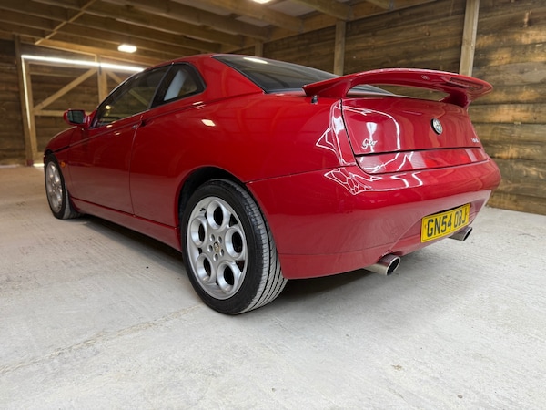 Used Alfa Romeo GTV 2004 for sale - 75706325: Photo 15