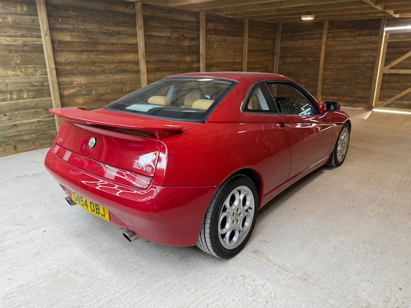 Used Alfa Romeo GTV 2004 for sale - 75706325: Photo 16