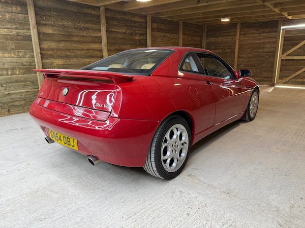 Used Alfa Romeo GTV 2004 for sale - 75706325: Photo 17