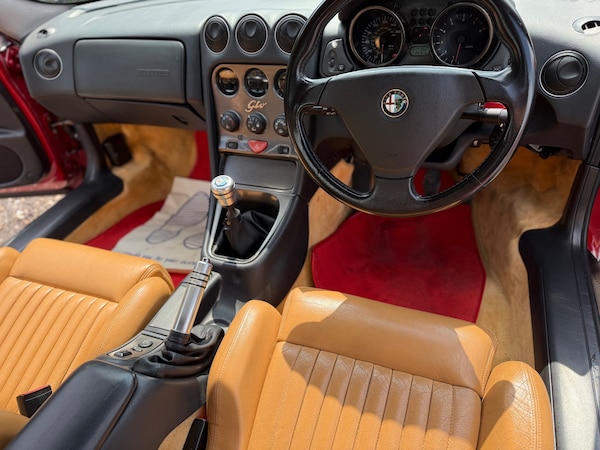 Used Alfa Romeo GTV 2004 for sale - 75706325: Photo 21